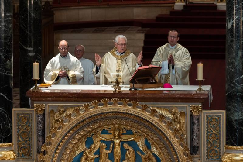 2024_04_12_elhunyt puspokok_25.jpg